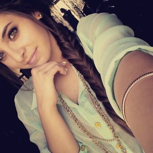 Meet your Posher, Kendra